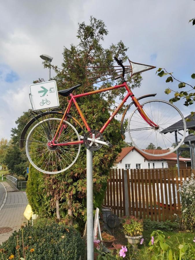 Hotel Garni Und Apartments Zur Krone Hilpoltstein Eksteriør billede