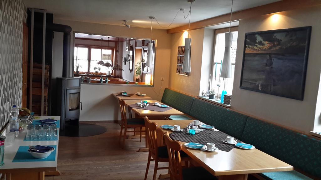 Hotel Garni Und Apartments Zur Krone Hilpoltstein Eksteriør billede
